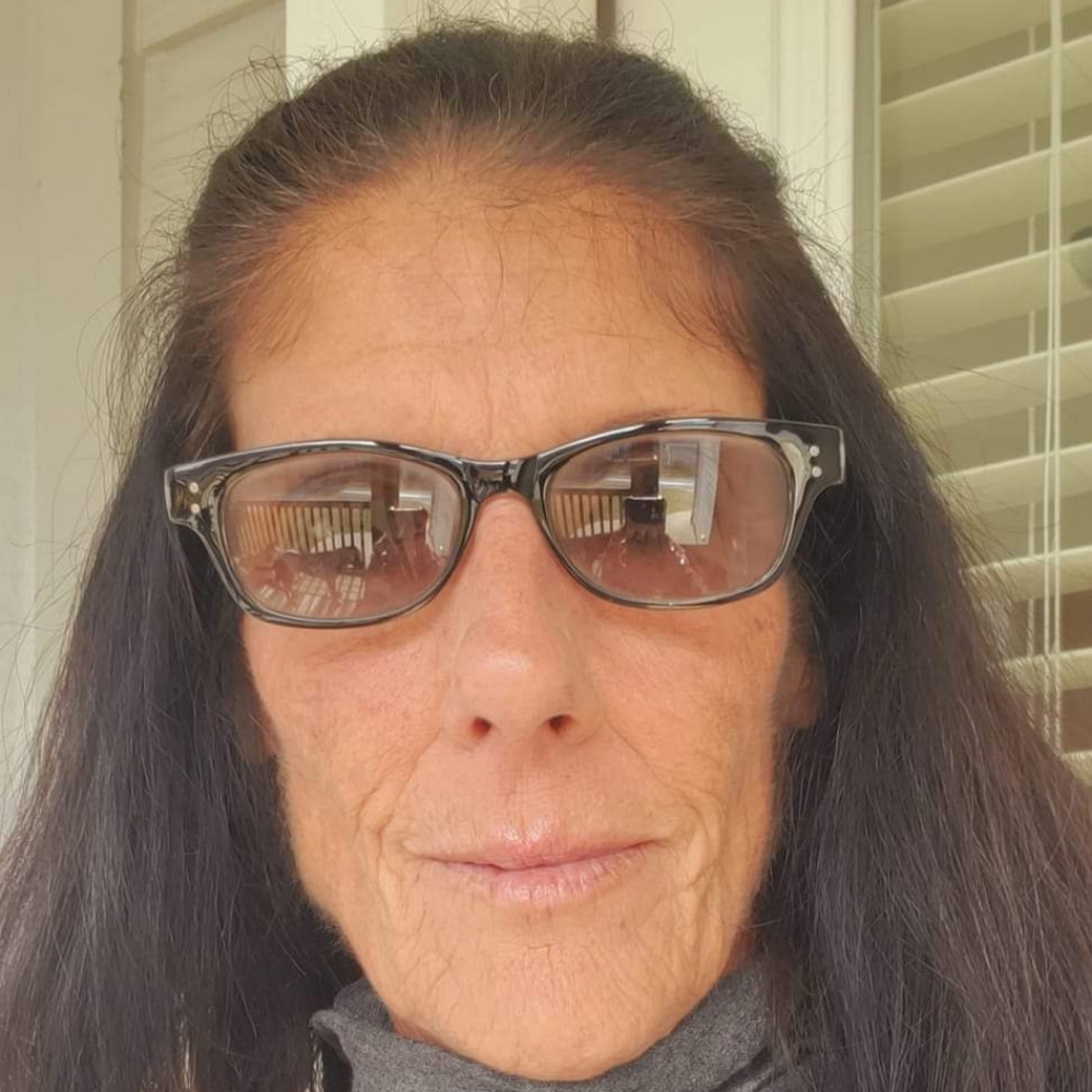 Meet your Posher, Yolanda